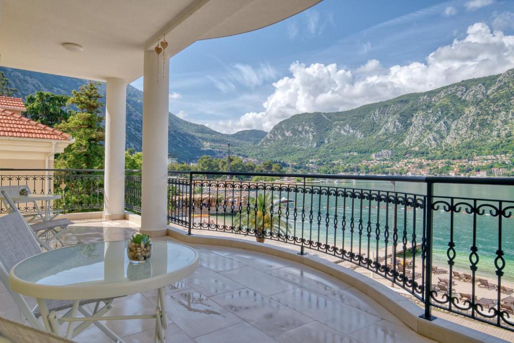 kotor'da nerede kalınır